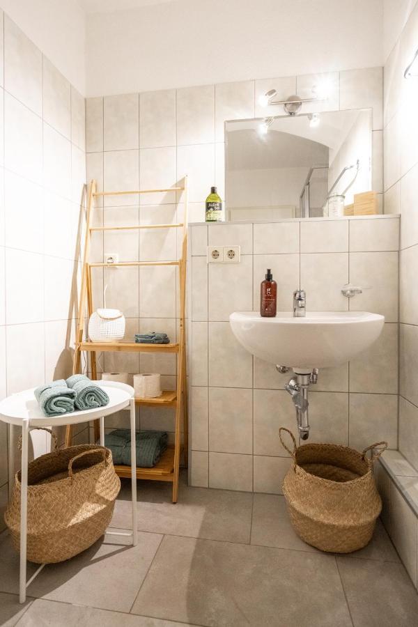 Toni Charming Apartment Im Idyllischem Villenviertel Mit Netflix Дрезден Екстериор снимка